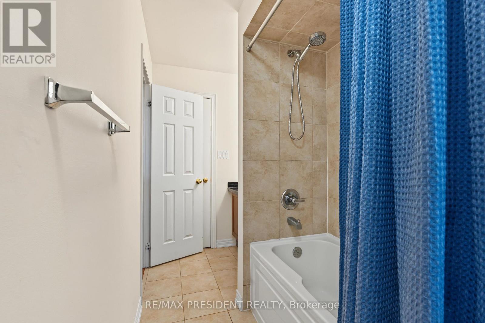 17 Mccartney Street Property Photo 27