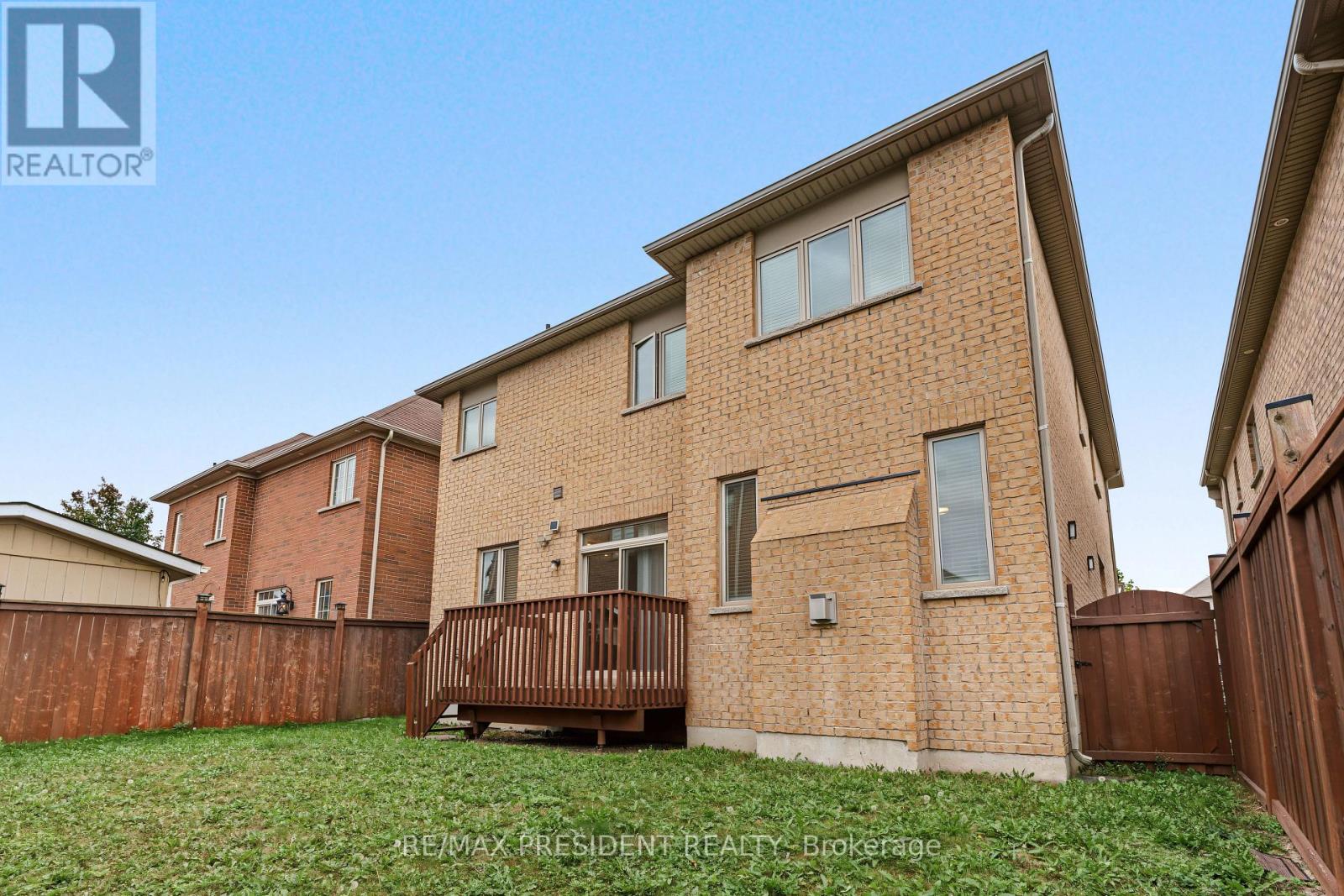 17 Mccartney Street Property Photo 39