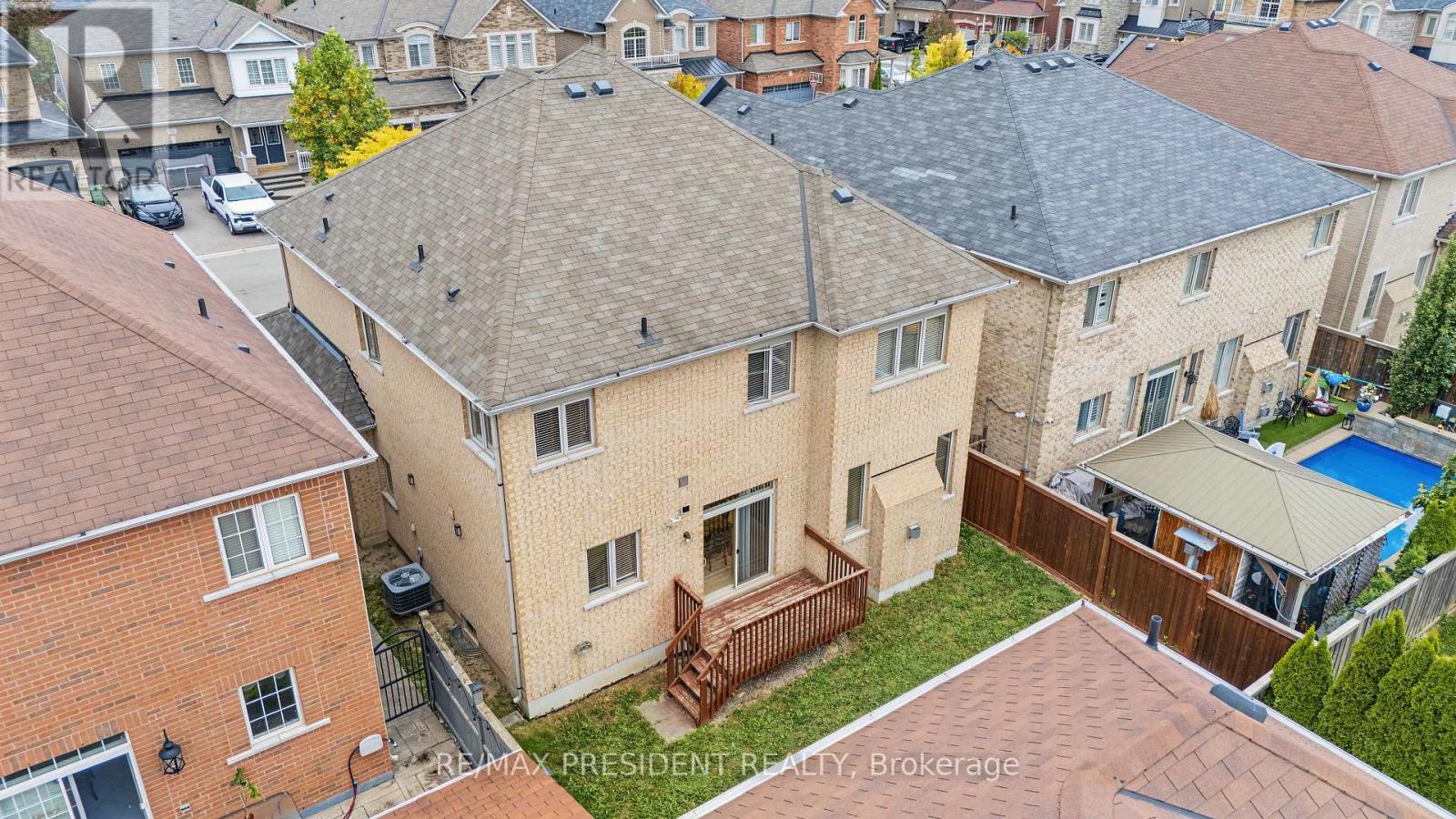 17 Mccartney Street Property Photo 46