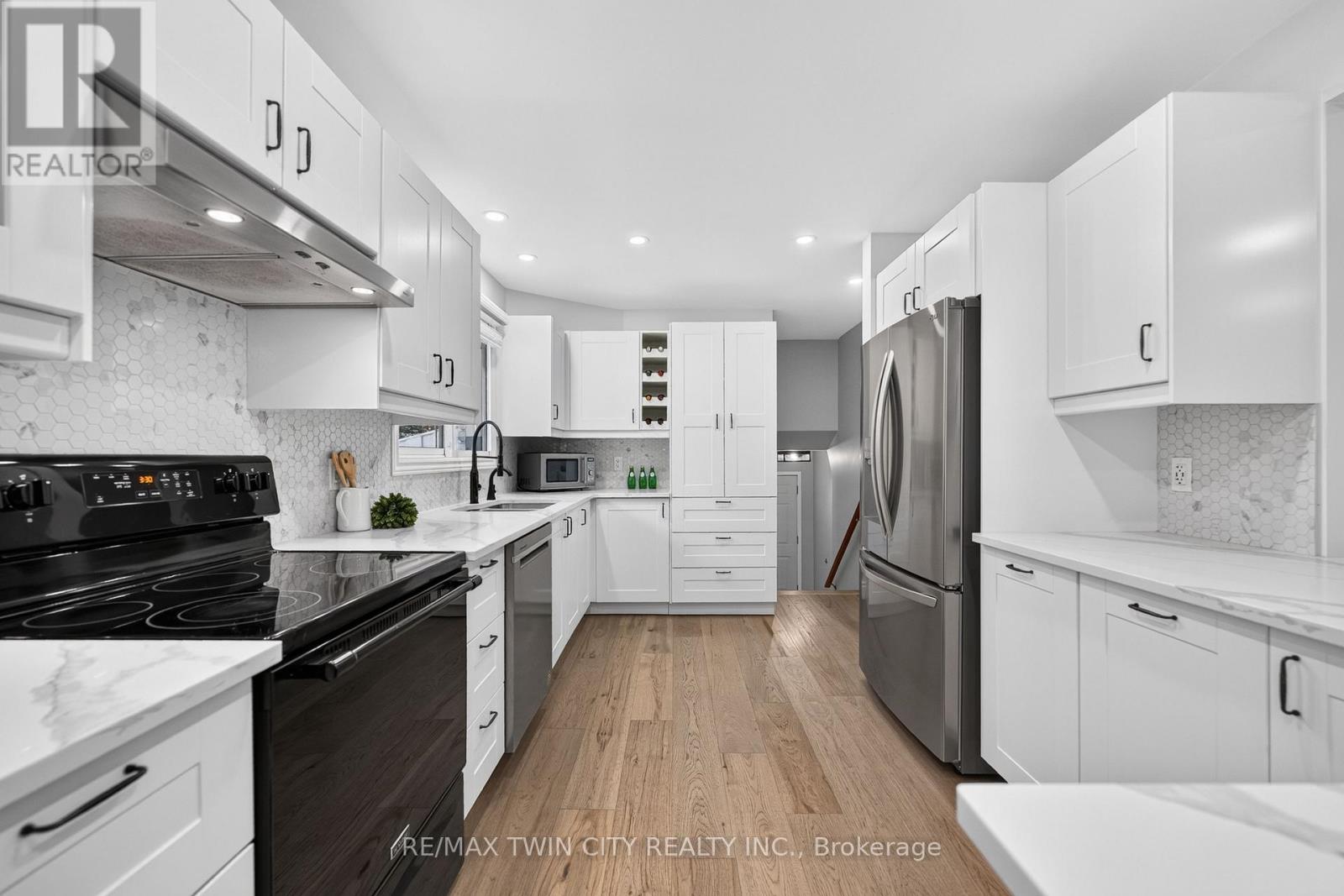 13 Southwick Place Property Photo 23