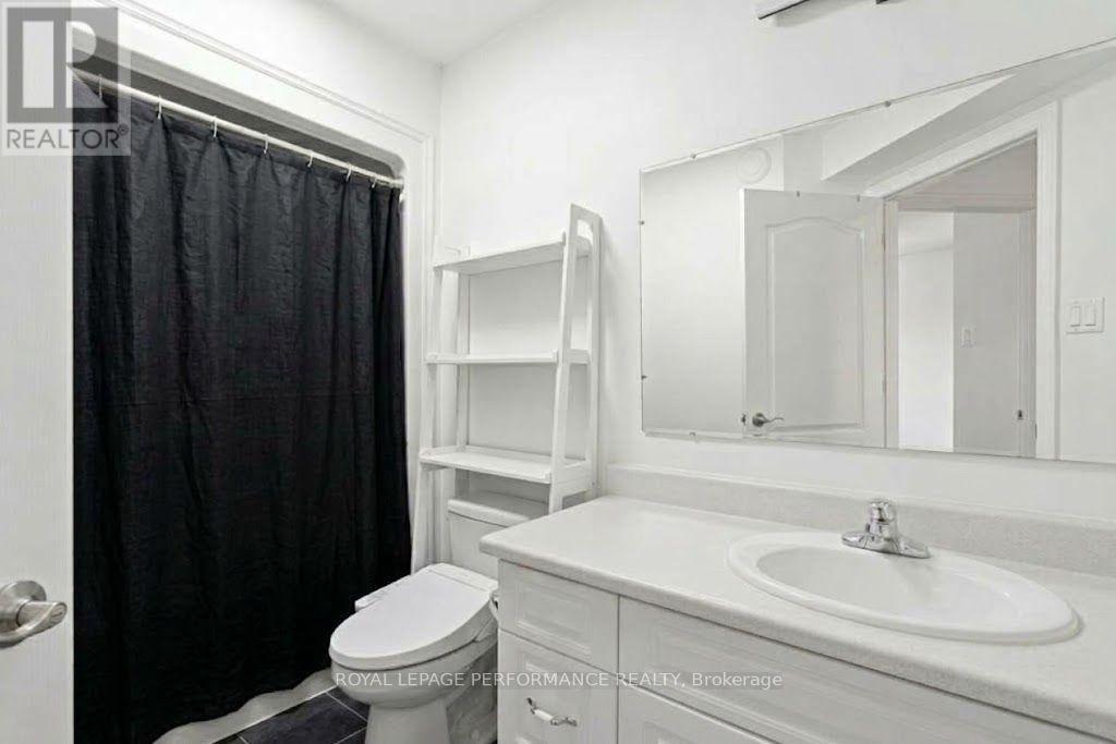 201 - 770 Principale Street Property Photo 8