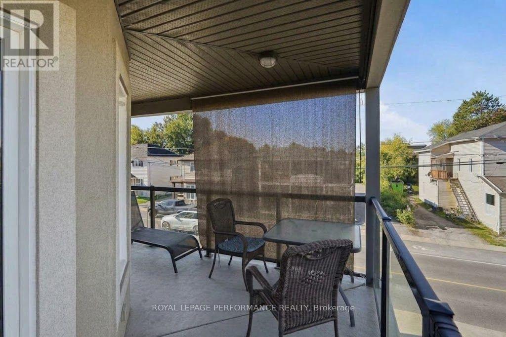 201 - 770 Principale Street Property Photo 12