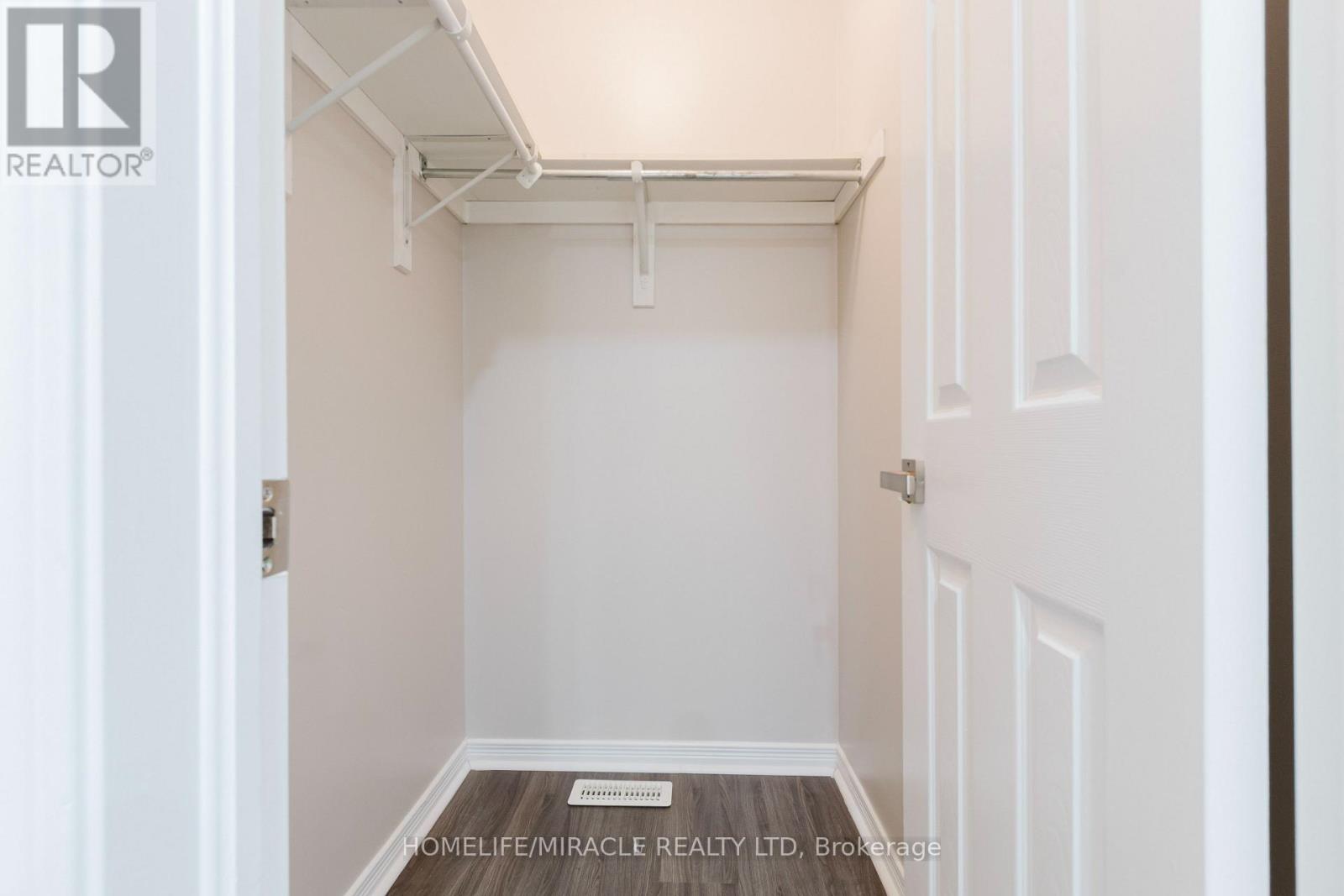 67 Kinzie Avenue Property Photo 24