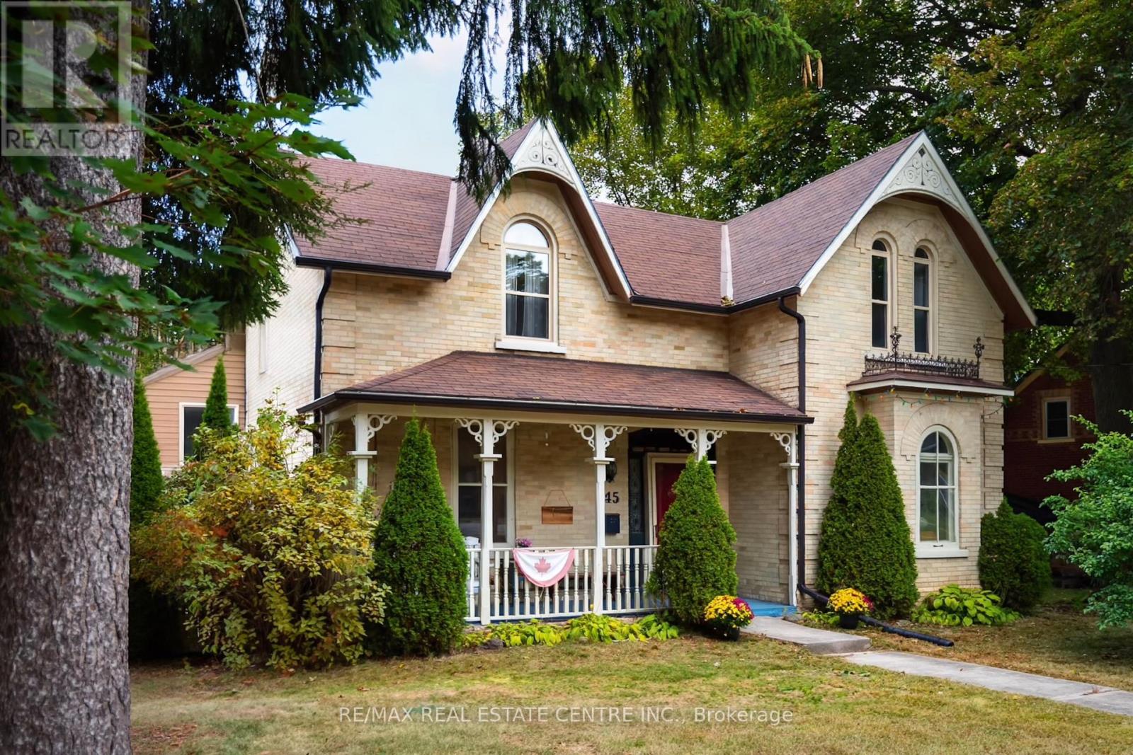 245 Bridge Street Property Photo 2
