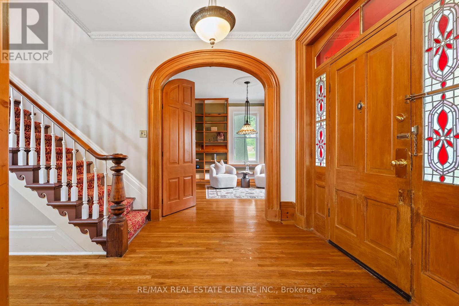 245 Bridge Street Property Photo 9