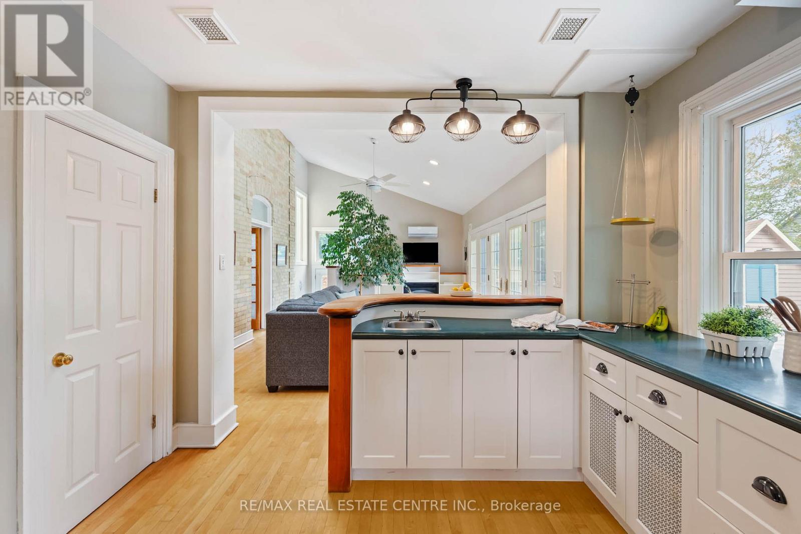 245 Bridge Street Property Photo 21