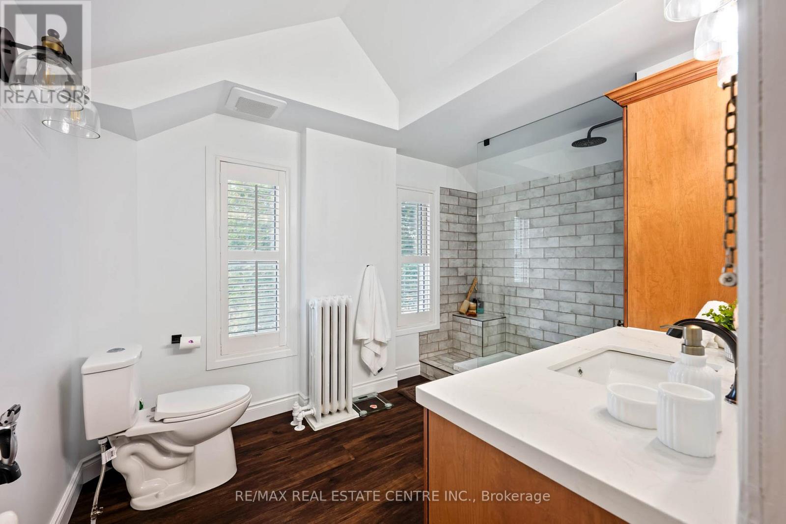 245 Bridge Street Property Photo 25