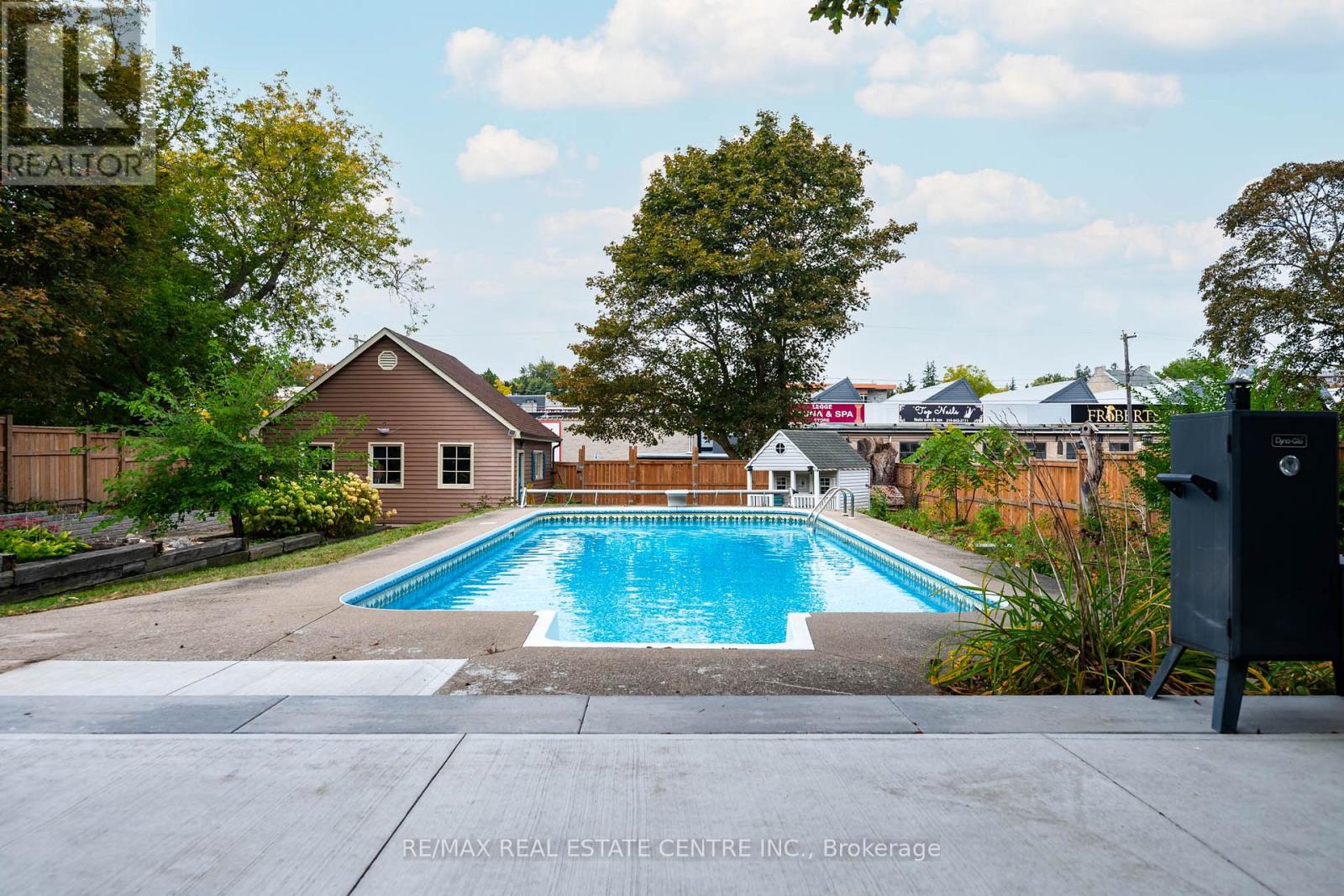 245 Bridge Street Property Photo 40
