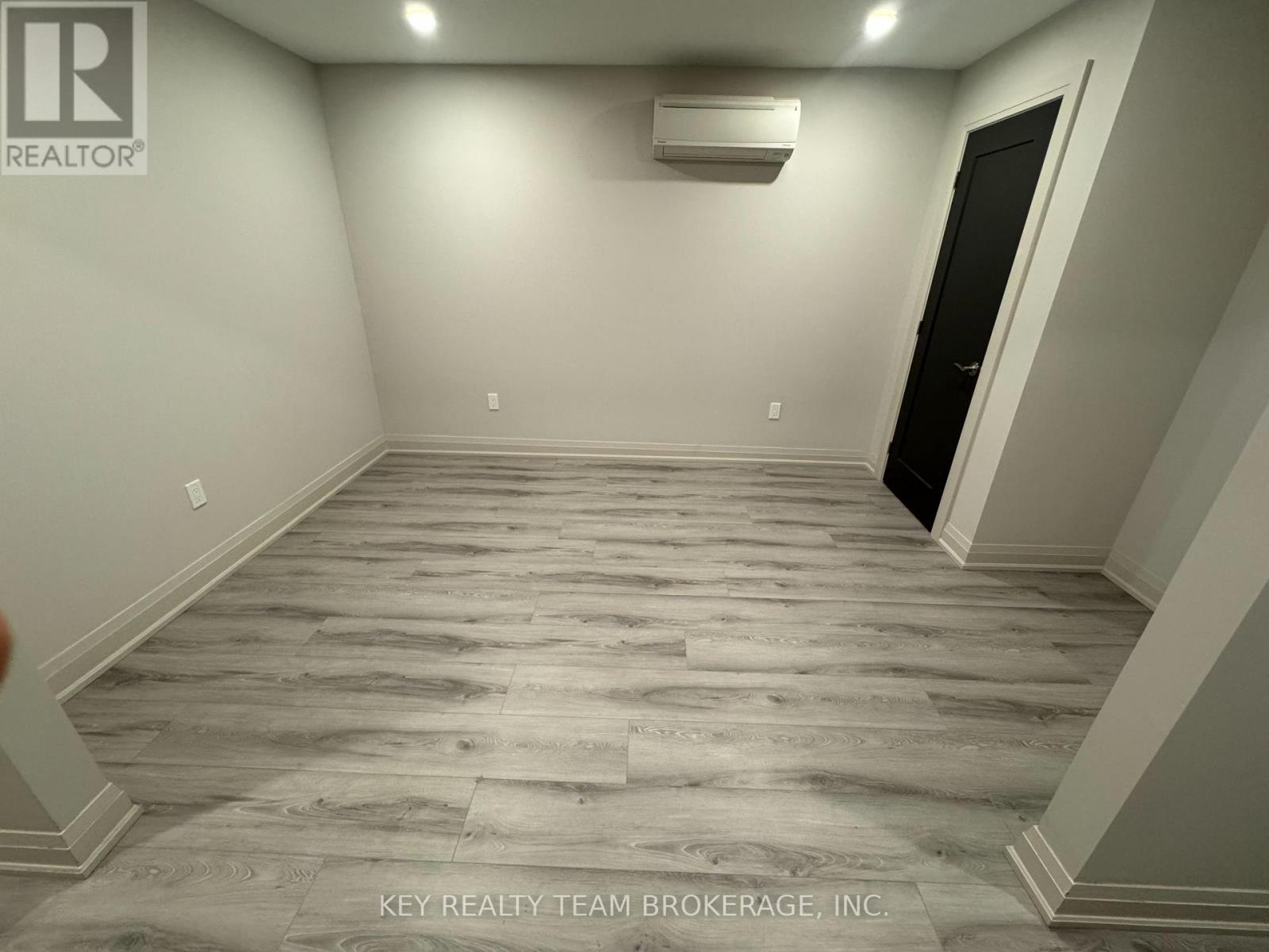 214 B St Paul Street Property Photo 14