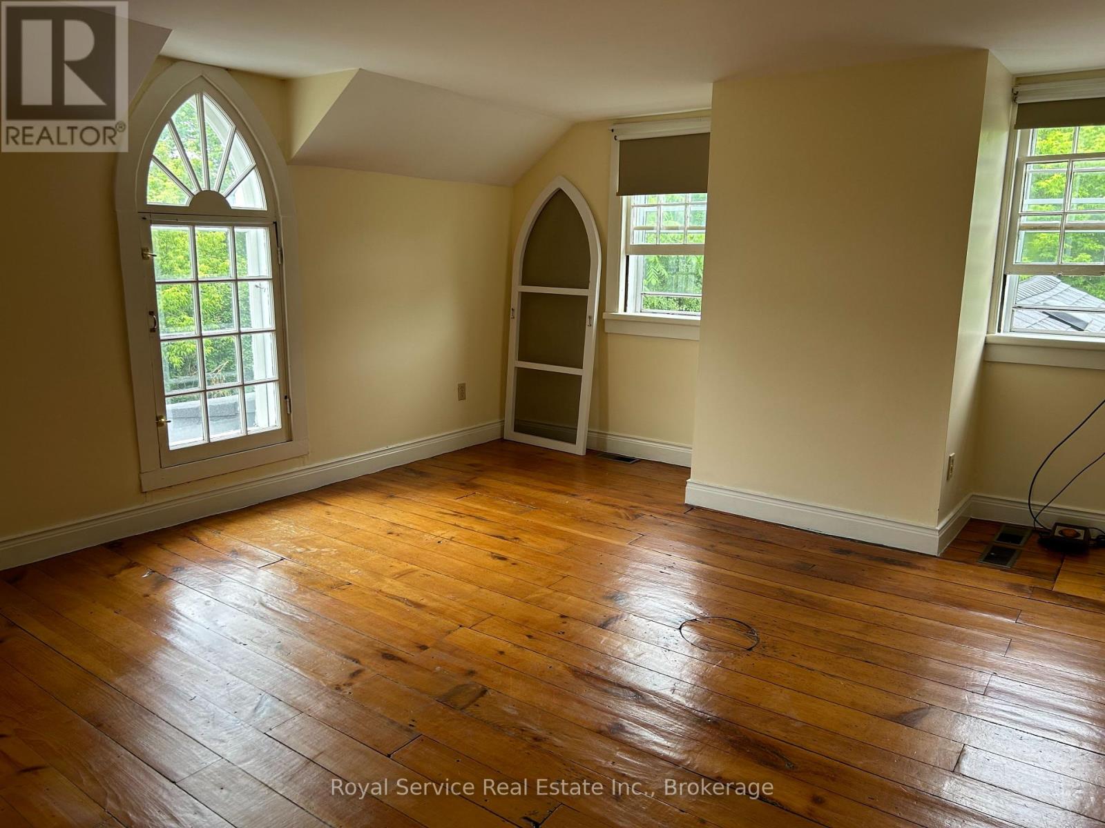 1144 Brand Road Property Photo 18