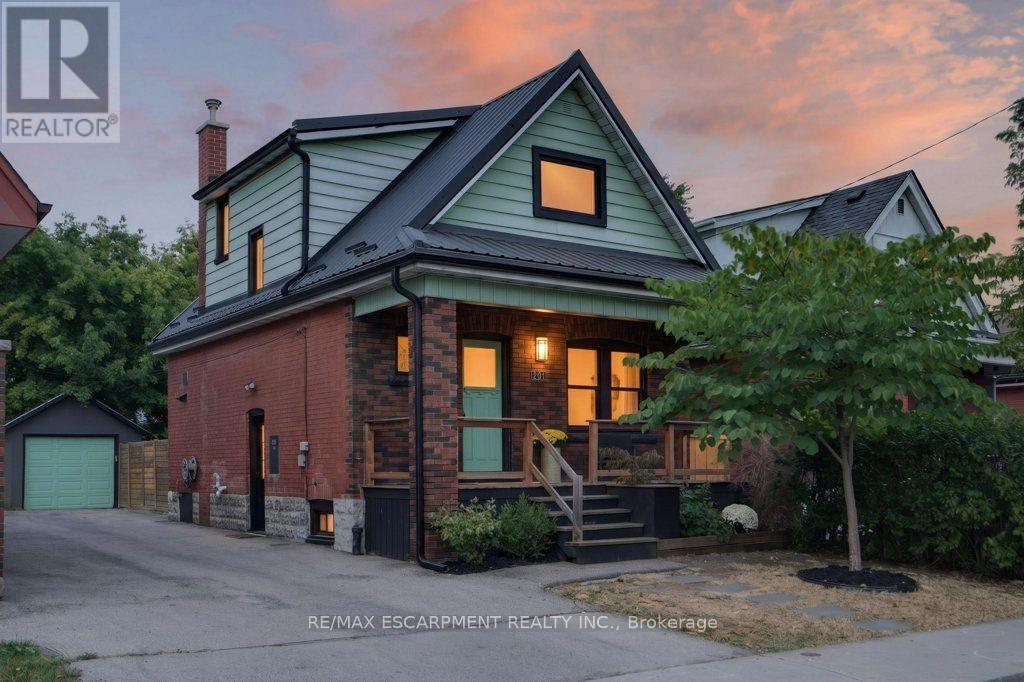 101 Cope Street Property Photo 2