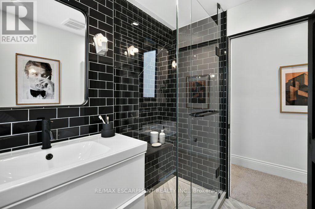 101 Cope Street Property Photo 38