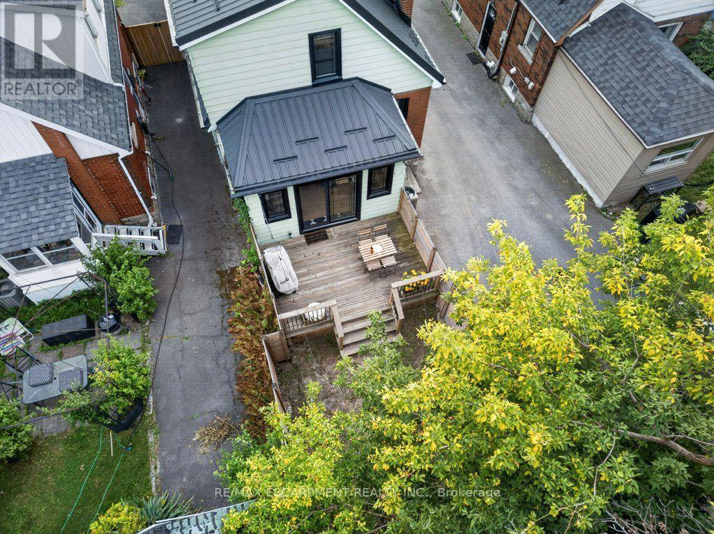 101 Cope Street Property Photo 47