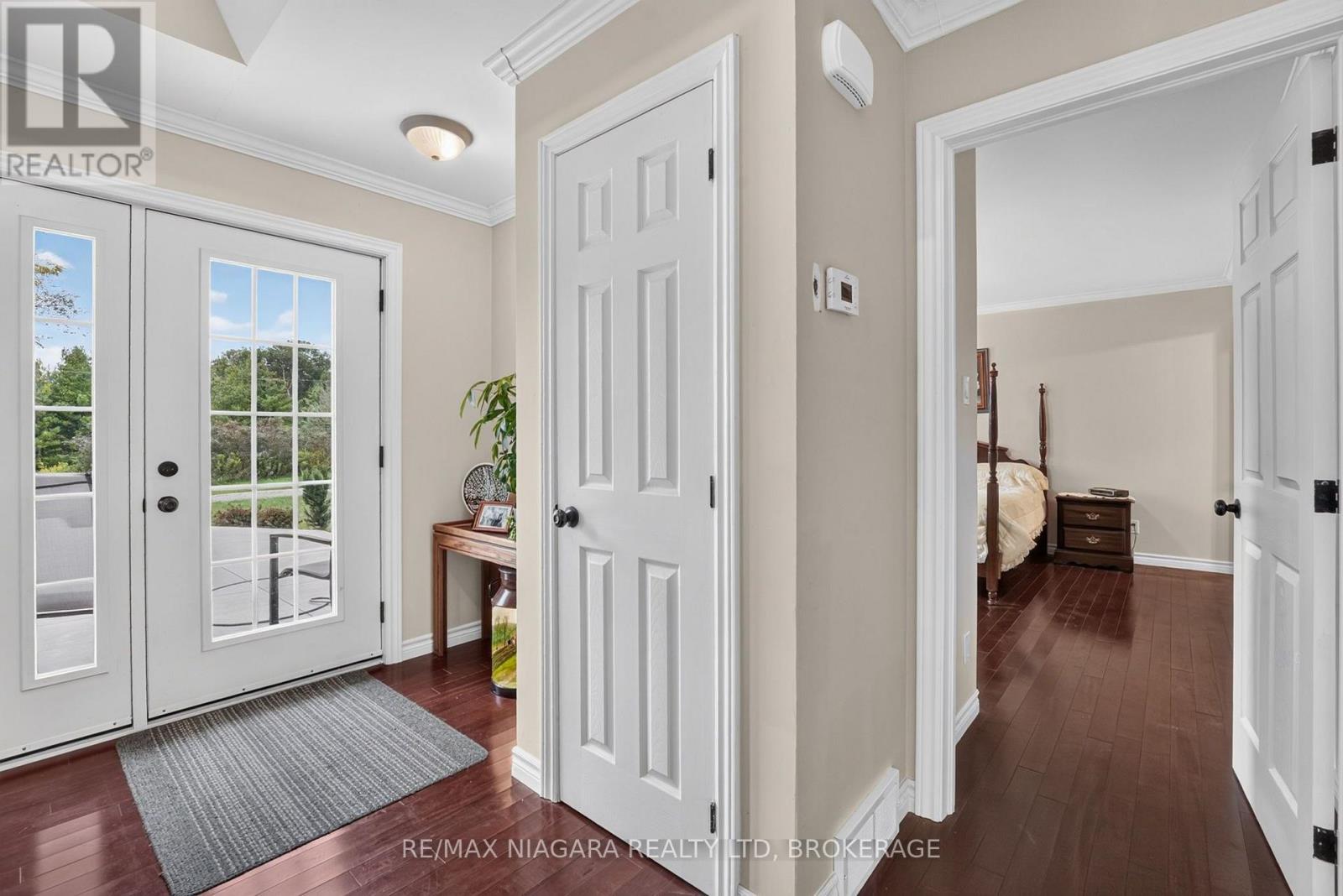 4891 Vaughan Road E Property Photo 9