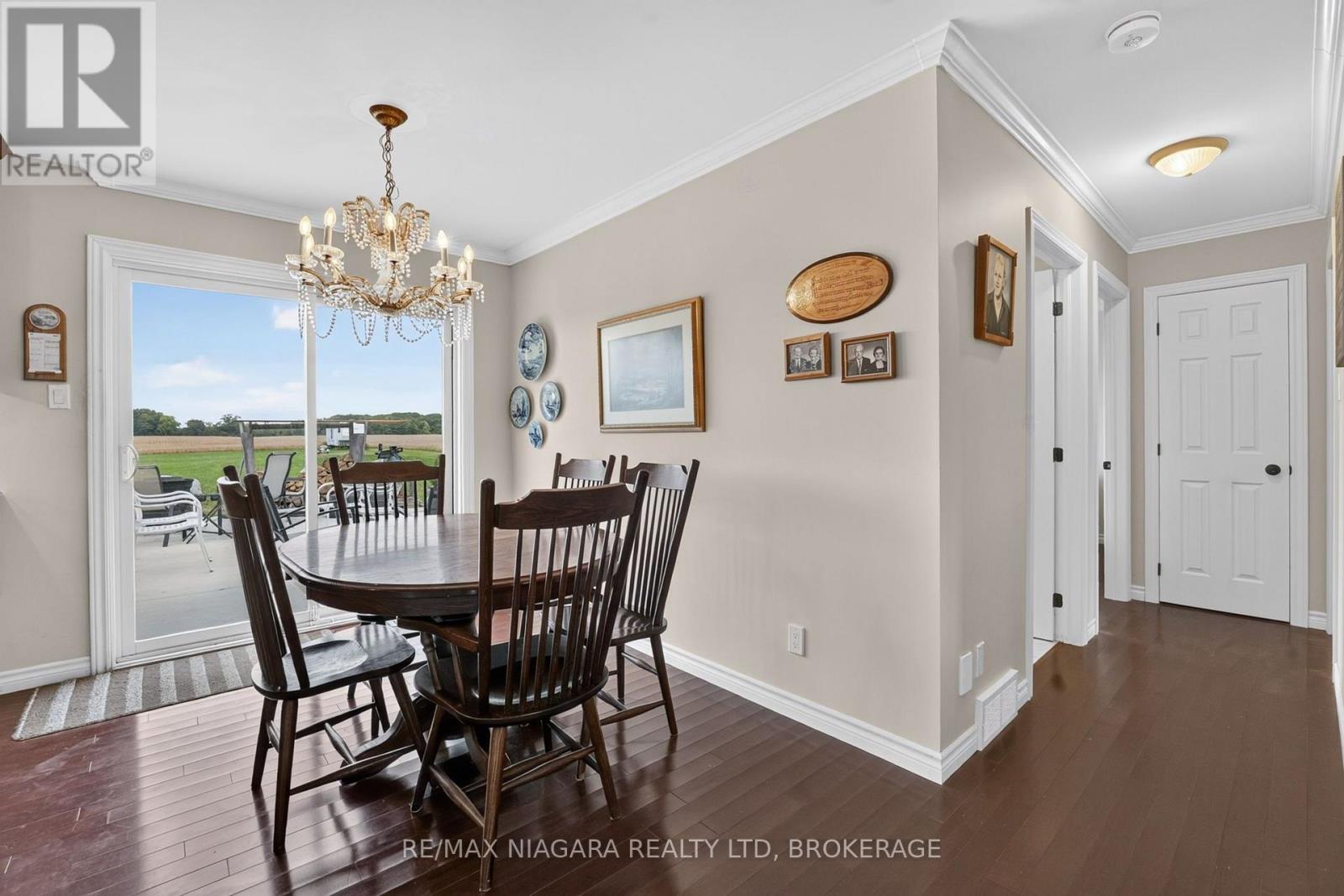 4891 Vaughan Road E Property Photo 14