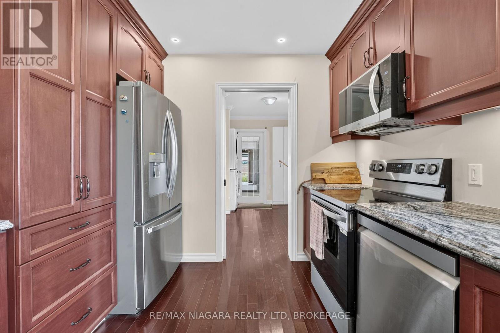 4891 Vaughan Road E Property Photo 20