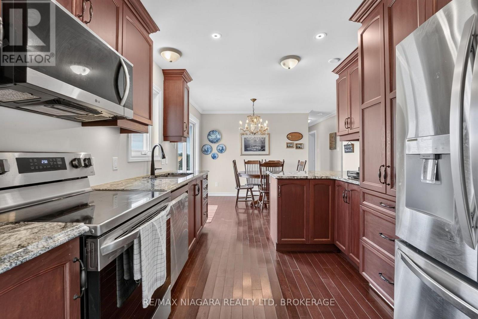 4891 Vaughan Road E Property Photo 22