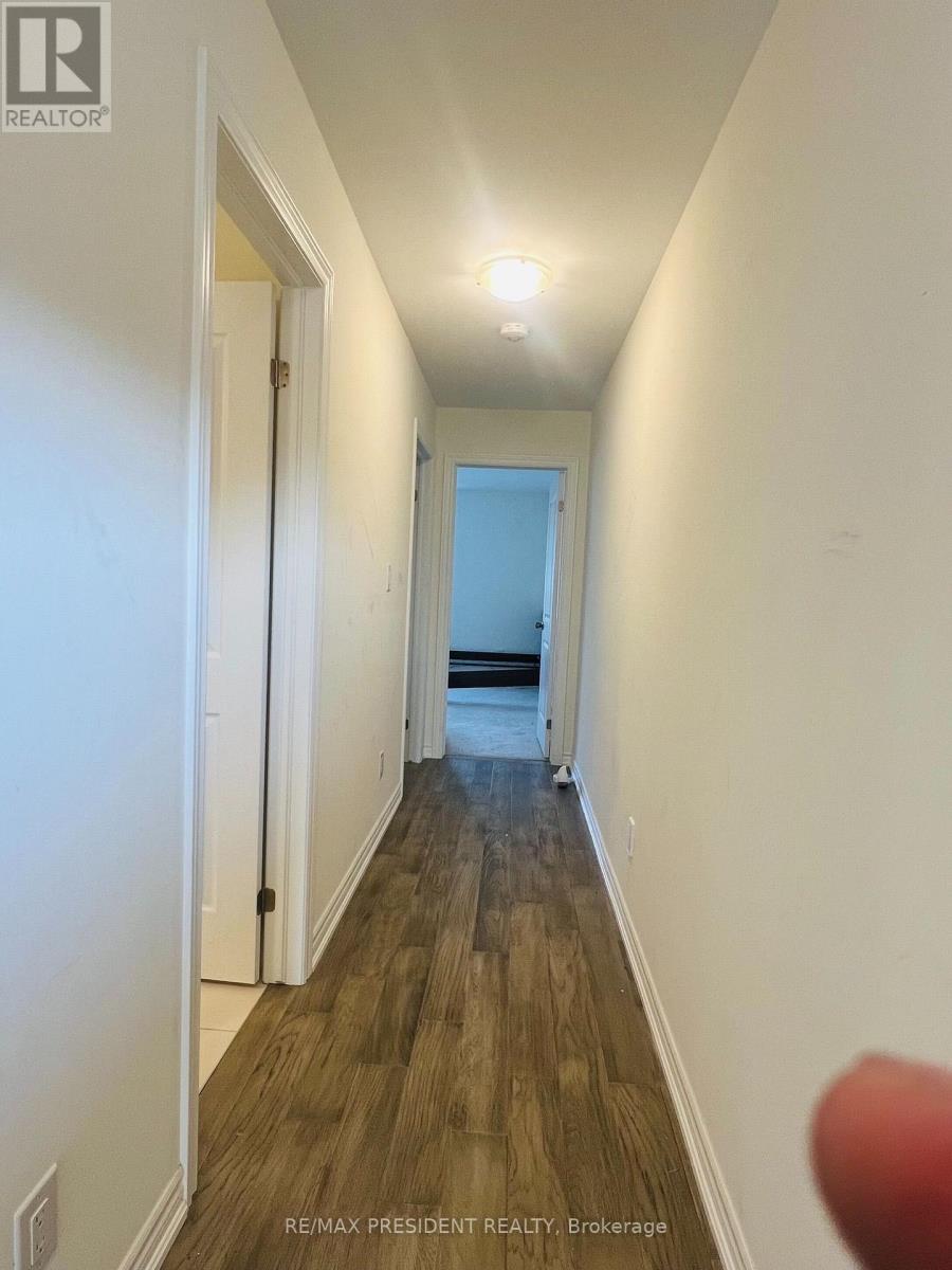 304 Louise Street Property Photo 28