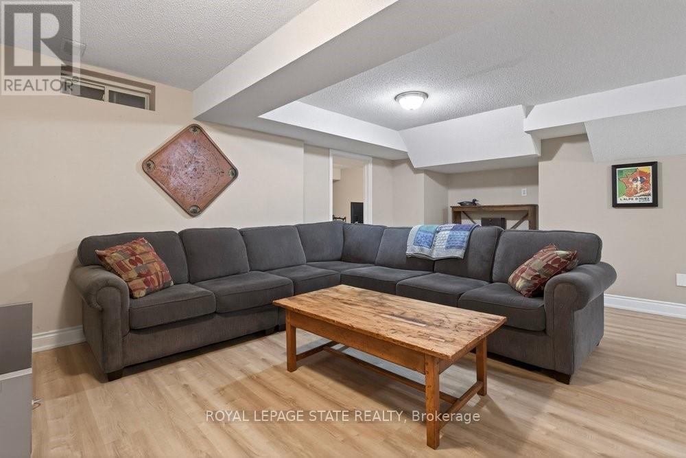 101 - 100 Beddoe Drive Property Photo 37