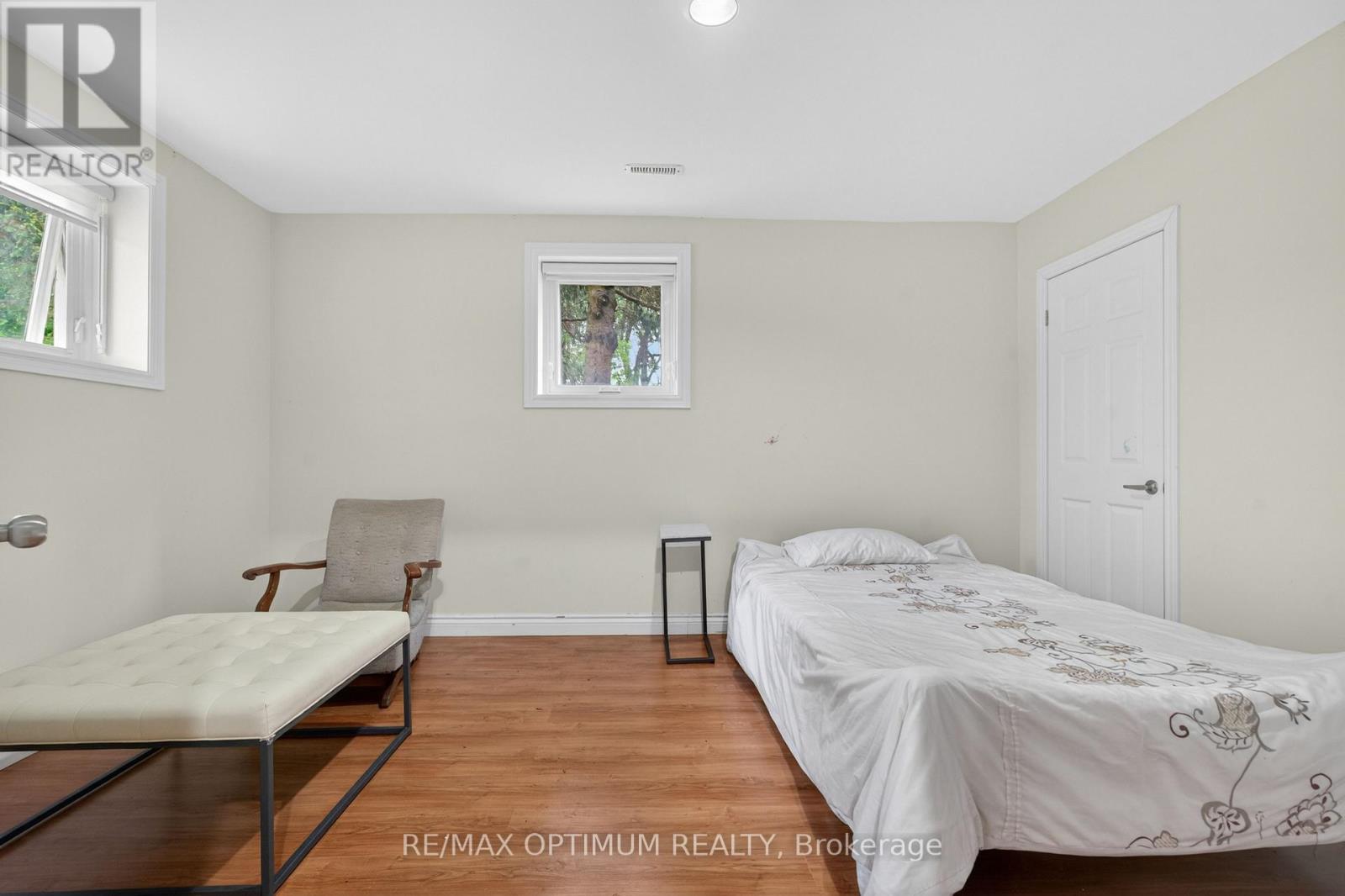529 Campbellville Road Property Photo 37