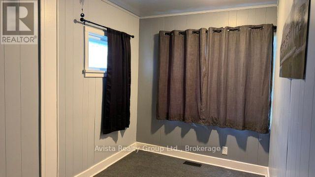 1202 Gore Street W Property Photo 2