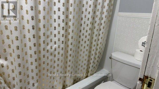 1202 Gore Street W Property Photo 11