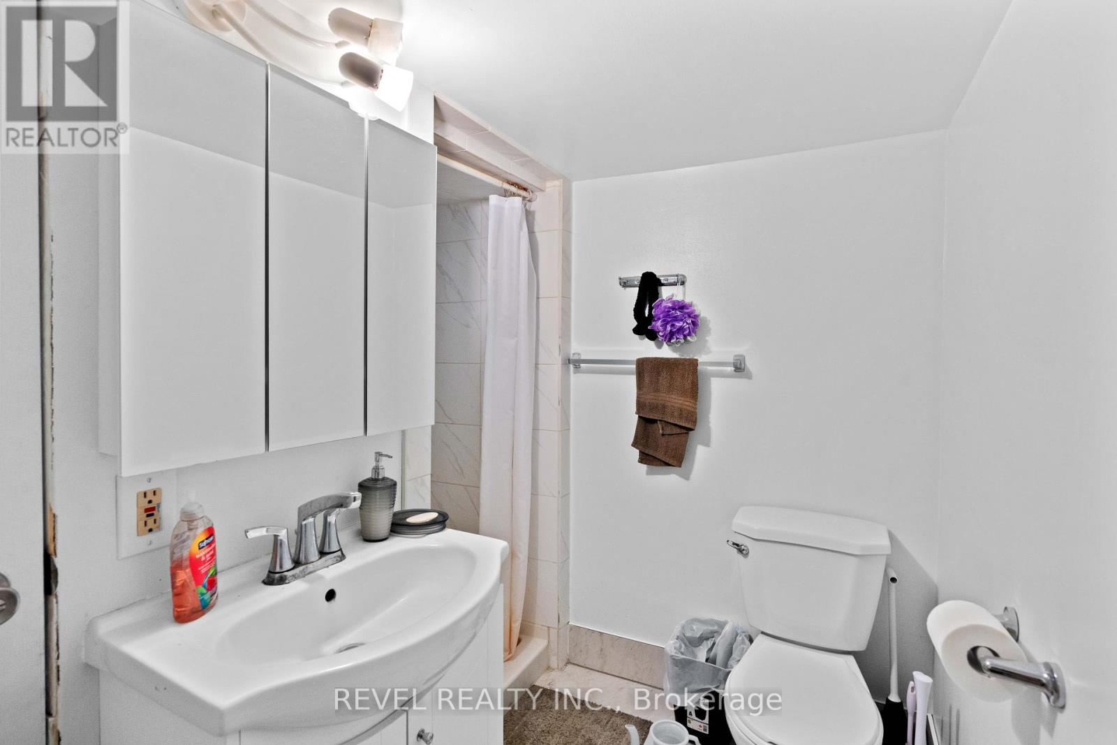 33 Cline Avenue N Property Photo 18