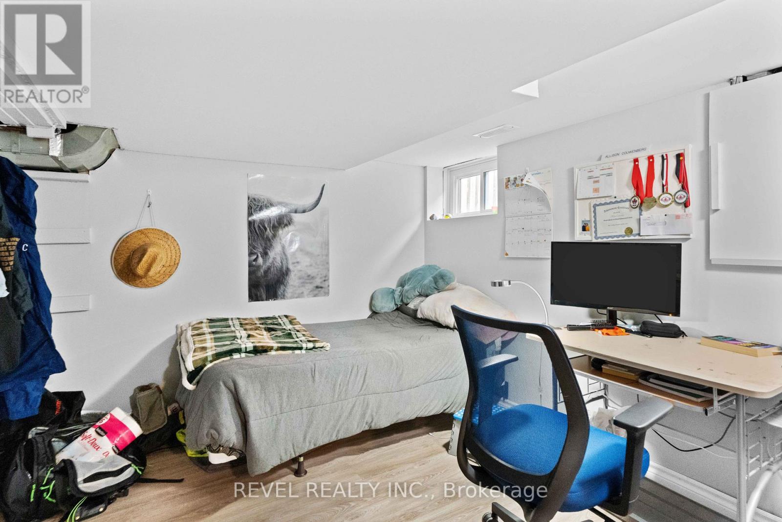 33 Cline Avenue N Property Photo 19