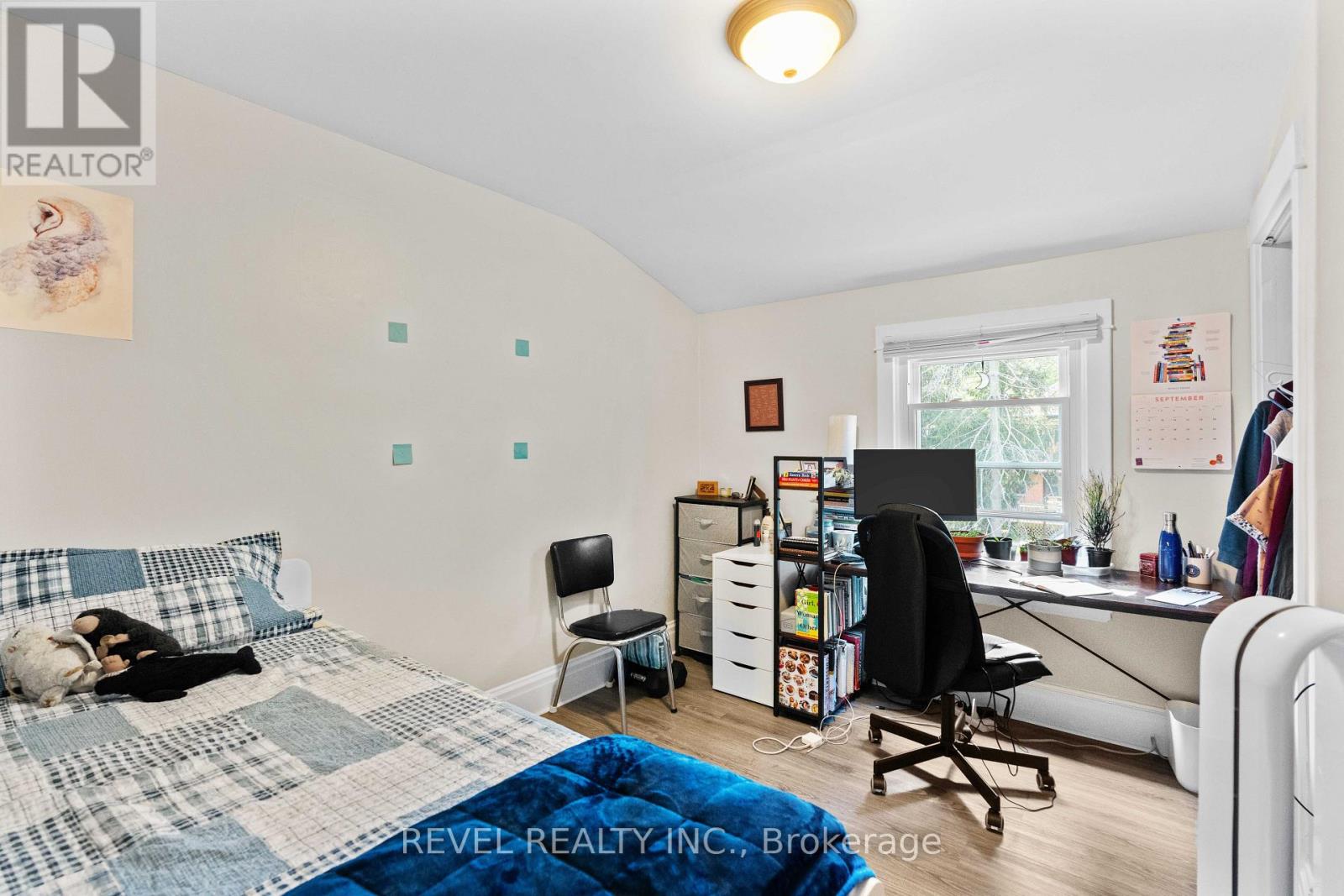 33 Cline Avenue N Property Photo 27