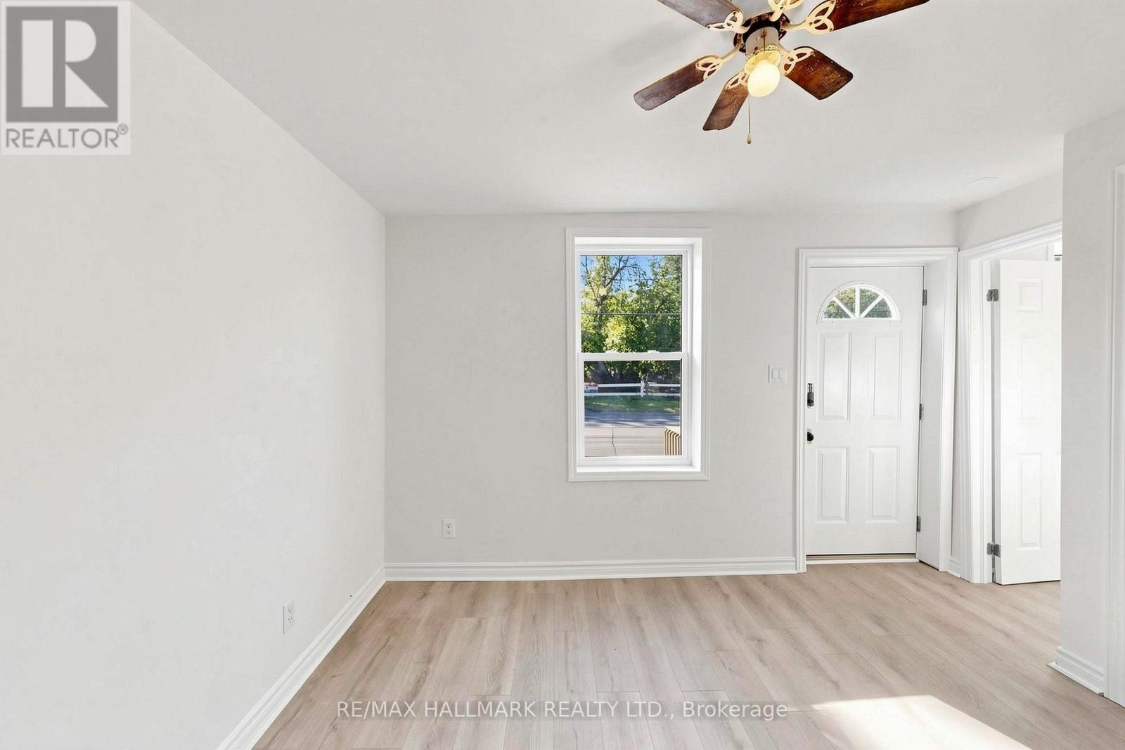 4 Mary Street Property Photo 9