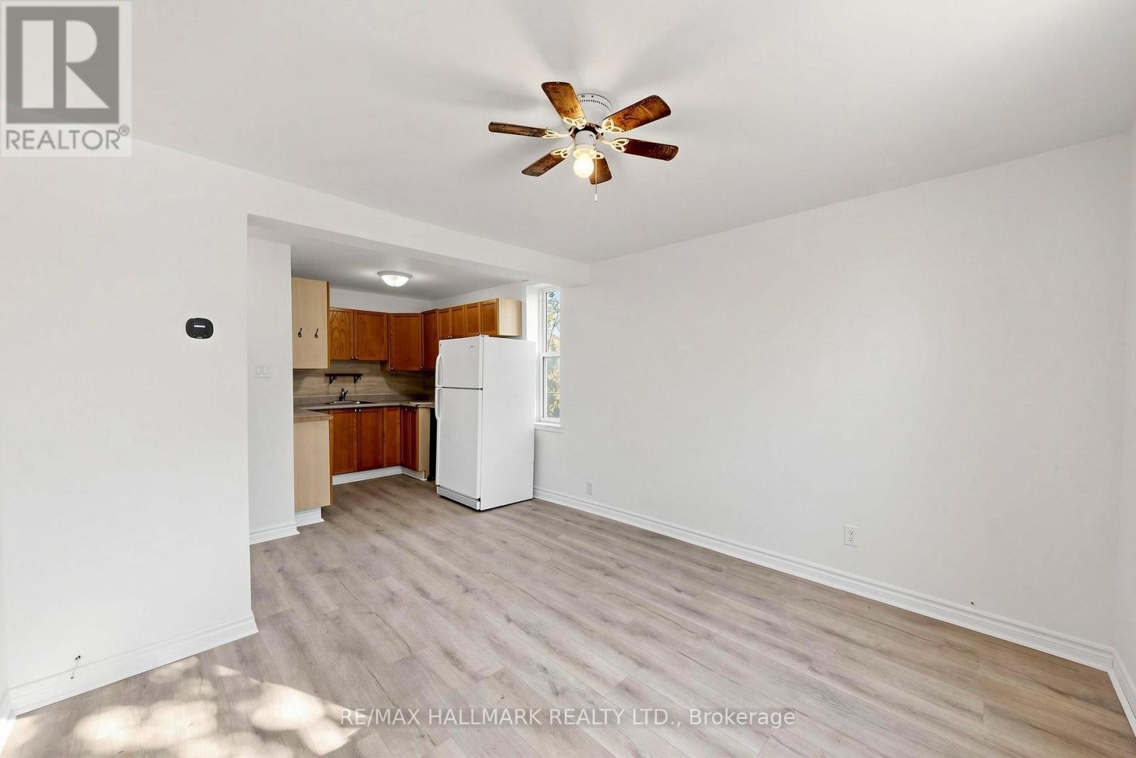 4 Mary Street Property Photo 10