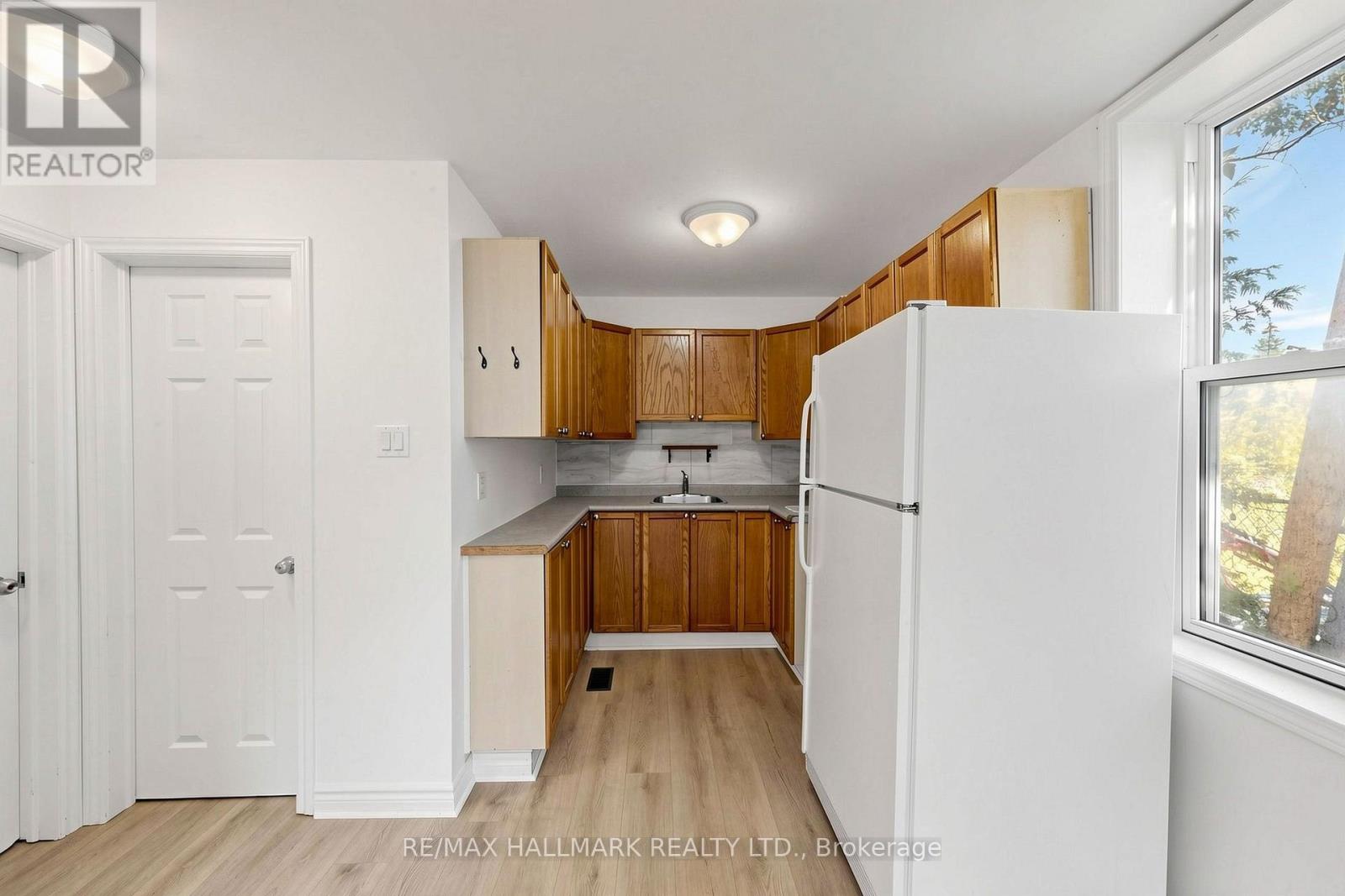 4 Mary Street Property Photo 14