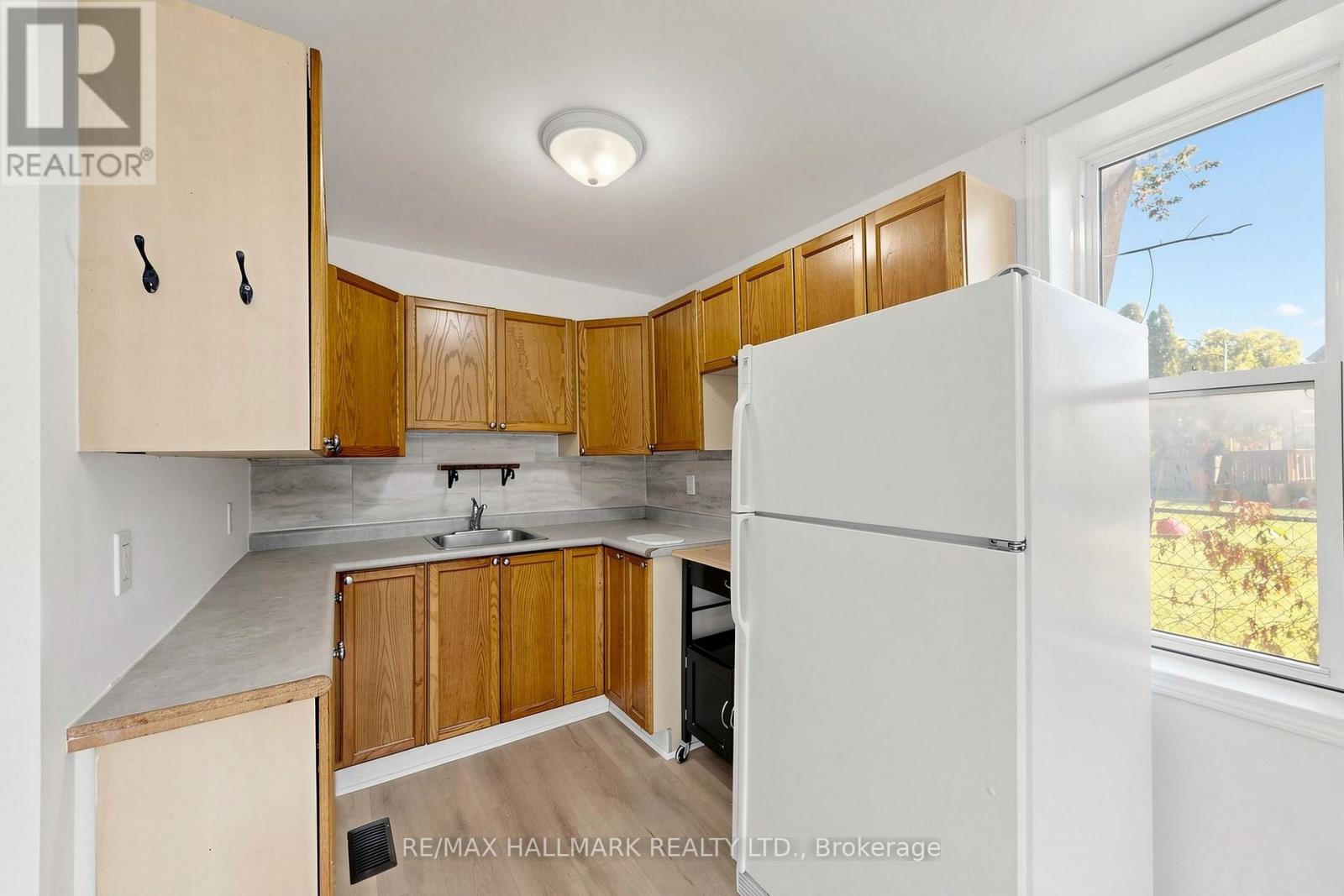 4 Mary Street Property Photo 15