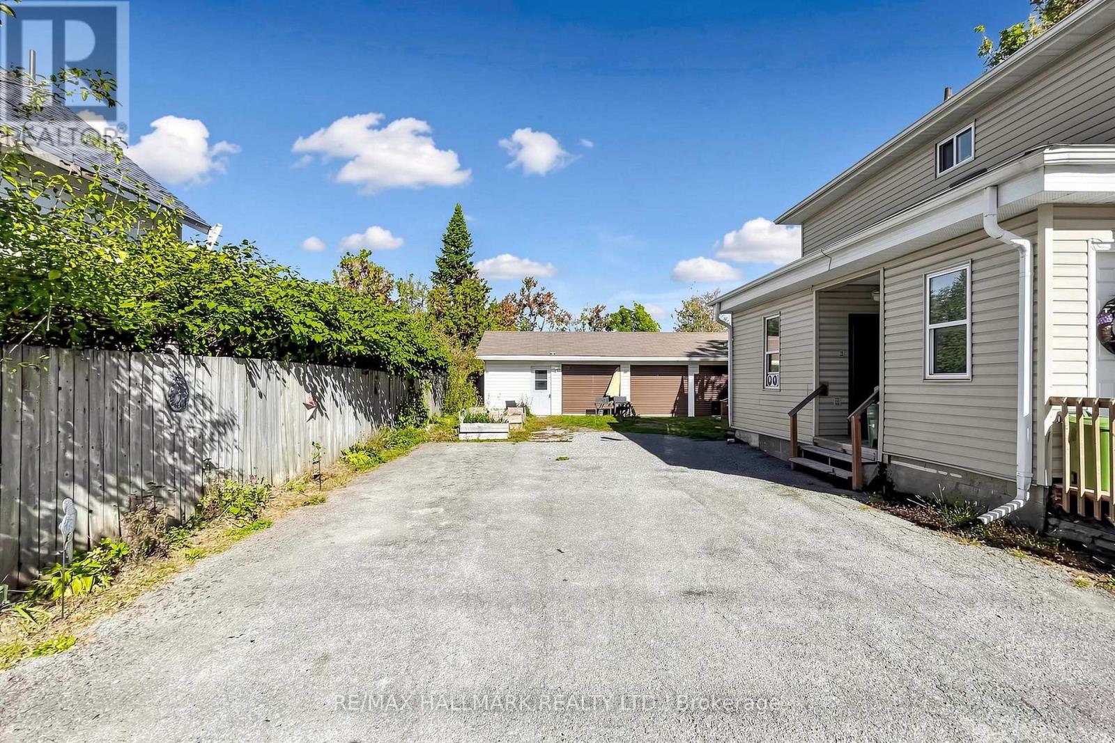 4 Mary Street Property Photo 35