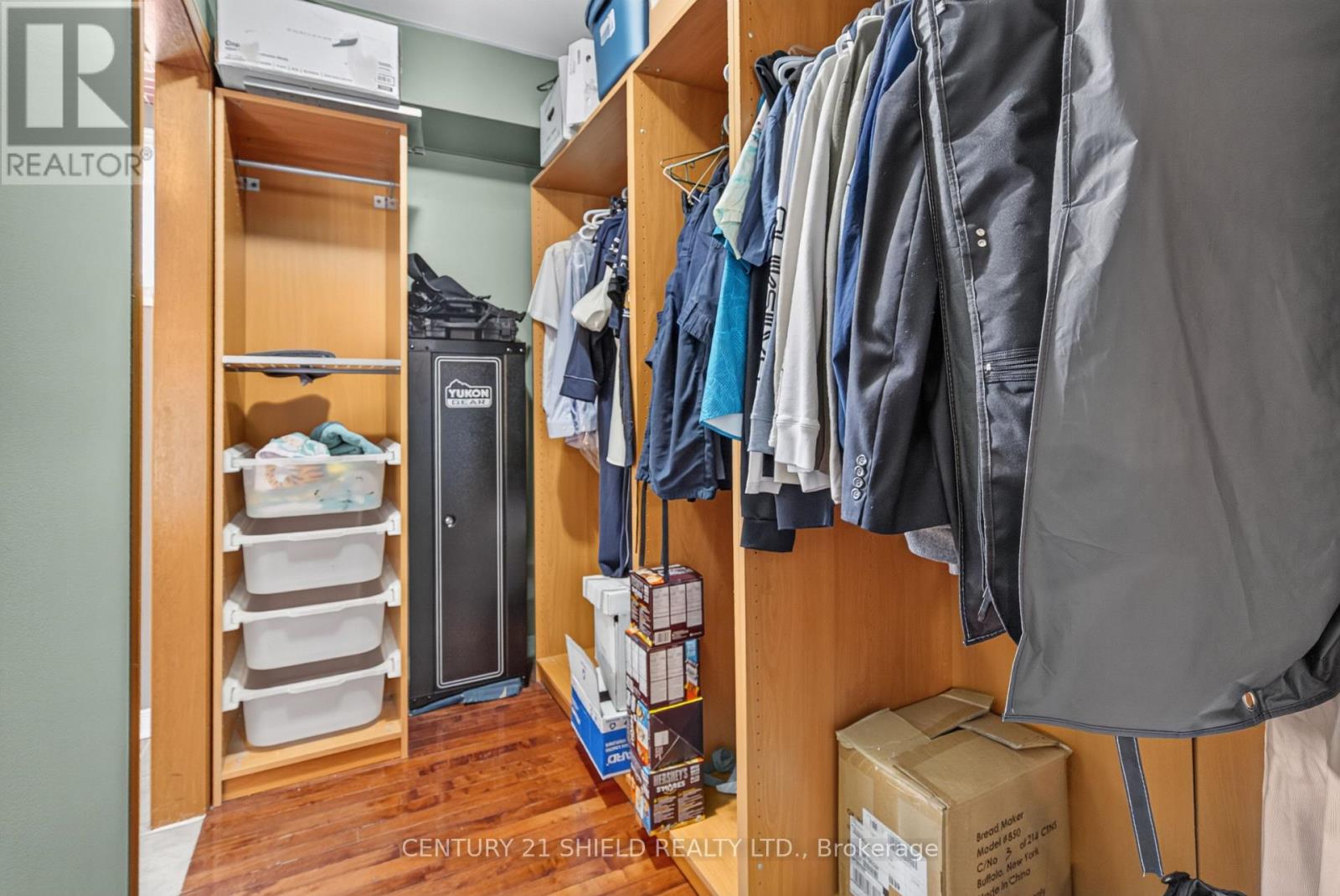 868 Laflin Street Property Photo 22