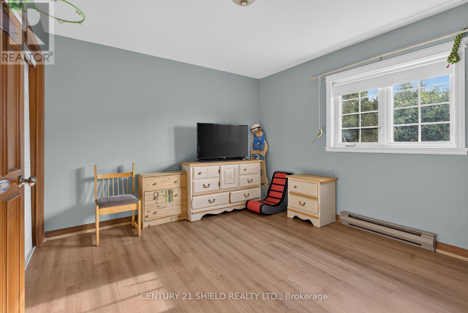 868 Laflin Street Property Photo 24