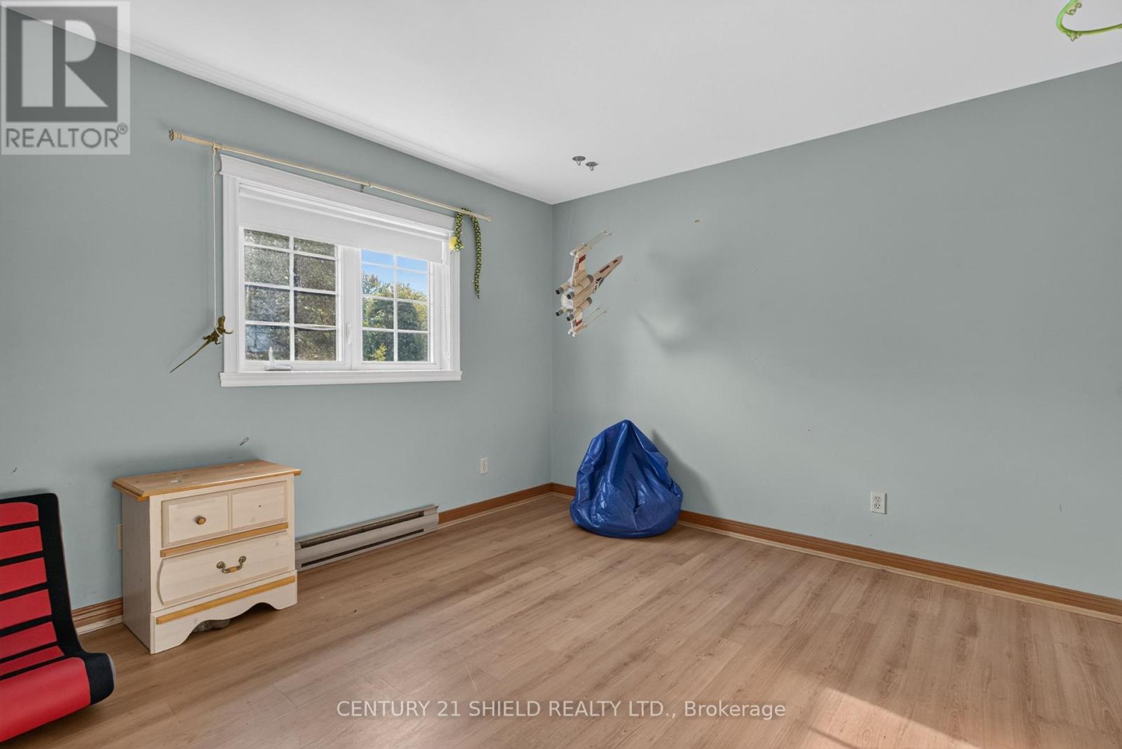868 Laflin Street Property Photo 25