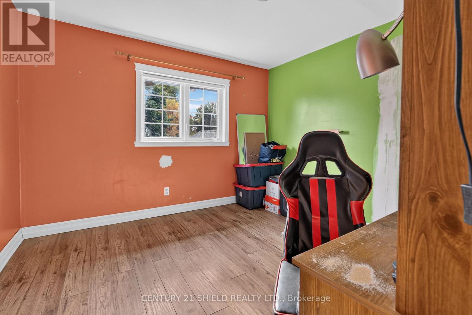 868 Laflin Street Property Photo 26