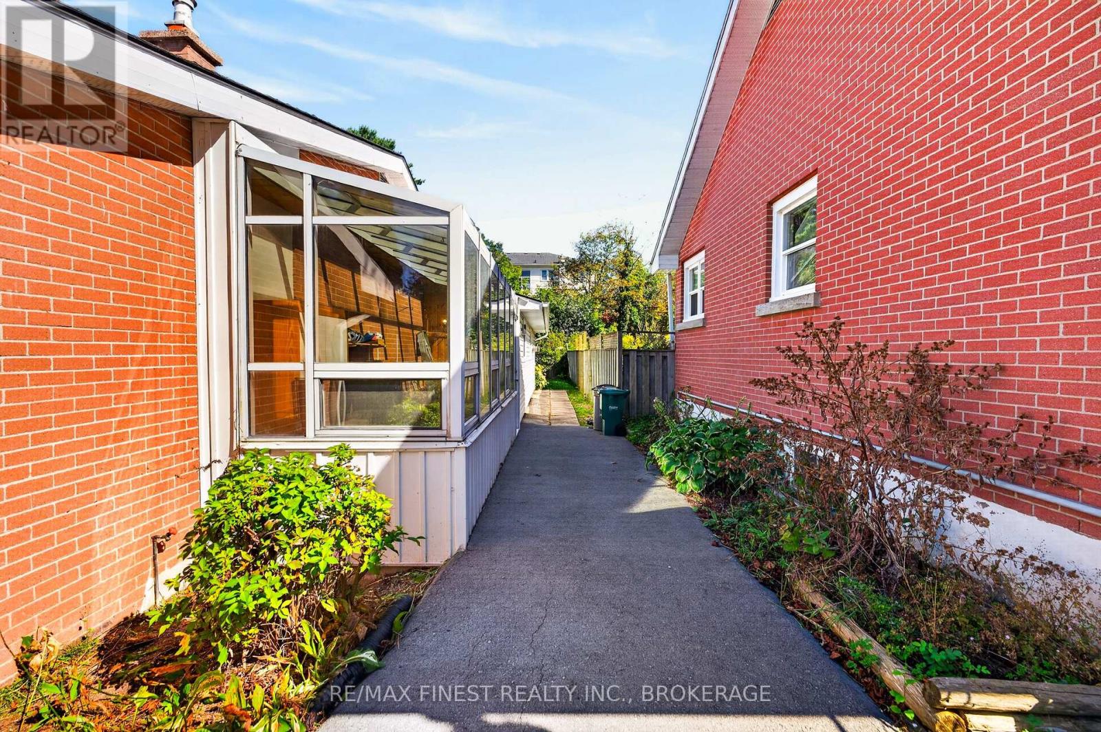 19 Wolfe Street Property Photo 42