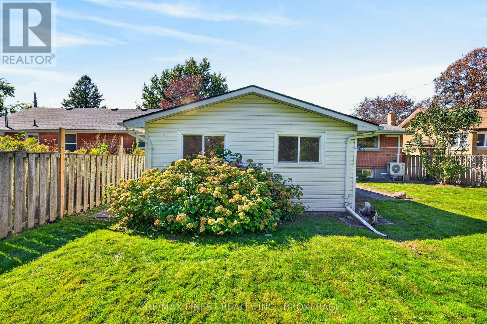 19 Wolfe Street Property Photo 46