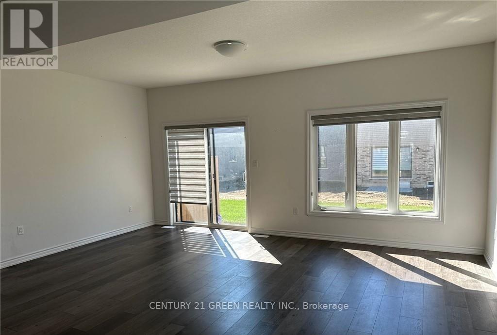 53 June Callwood Way Property Photo 4