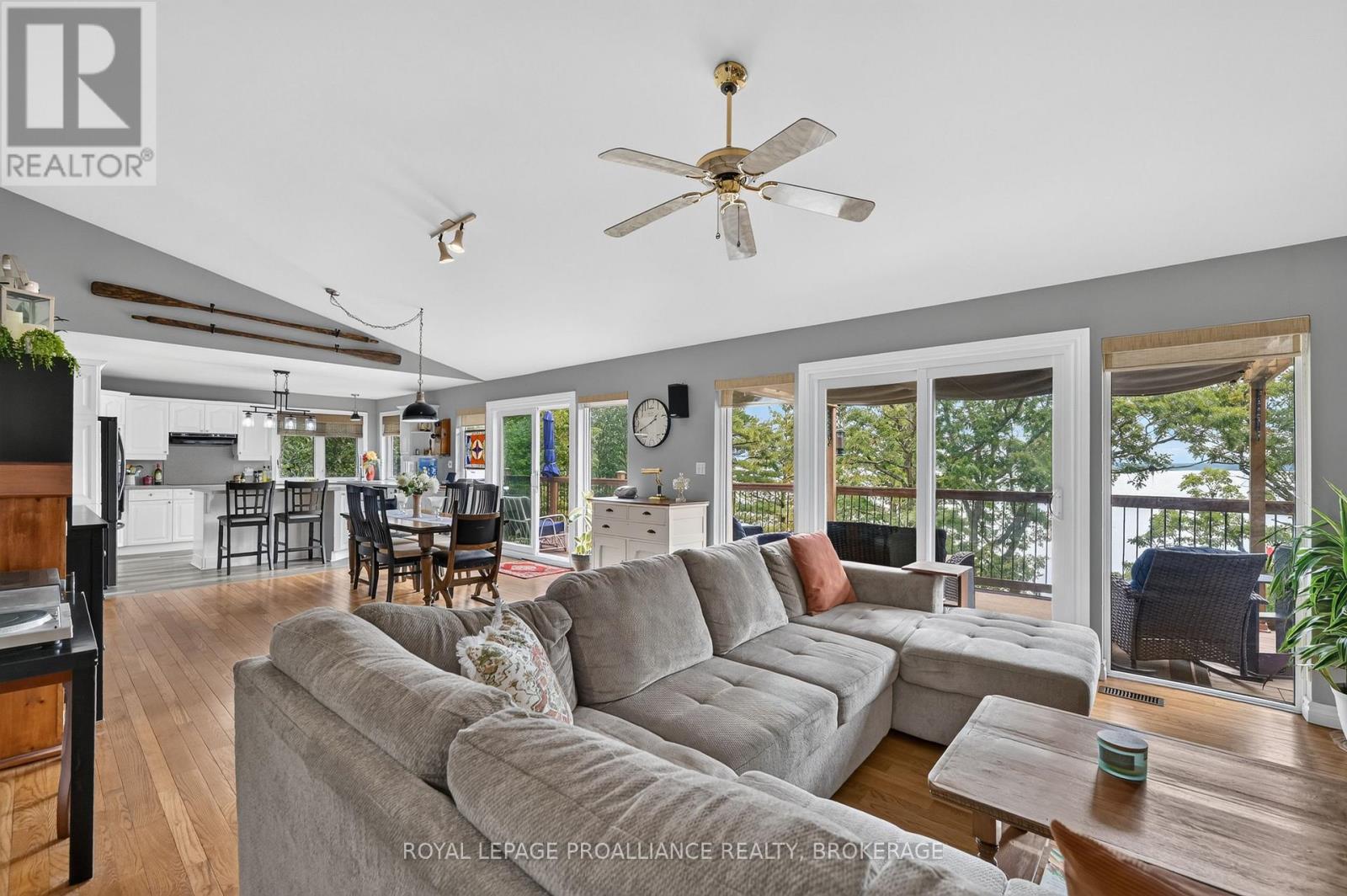 6 Vanston Road Property Photo 8