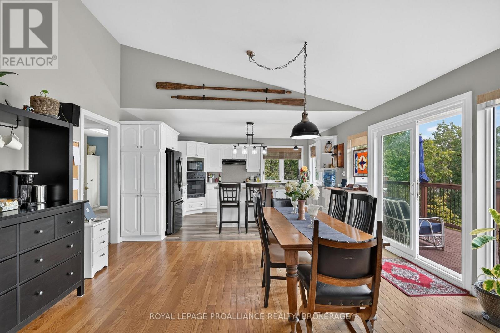 6 Vanston Road Property Photo 10