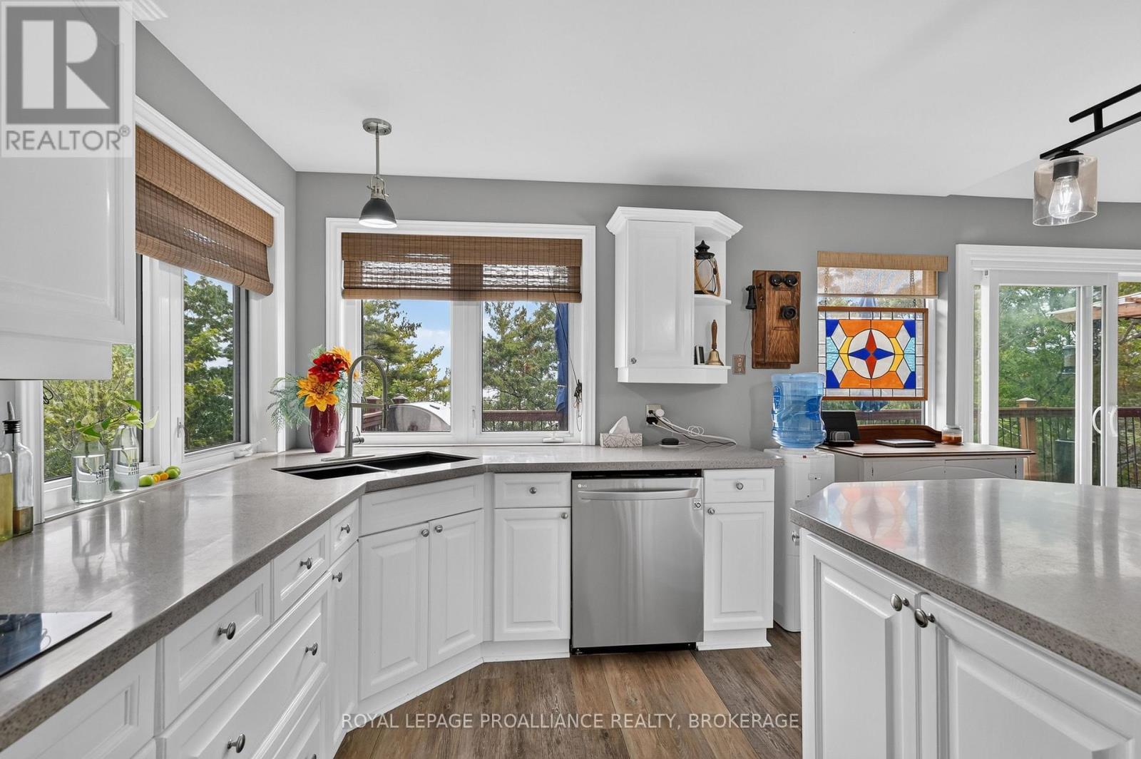6 Vanston Road Property Photo 12