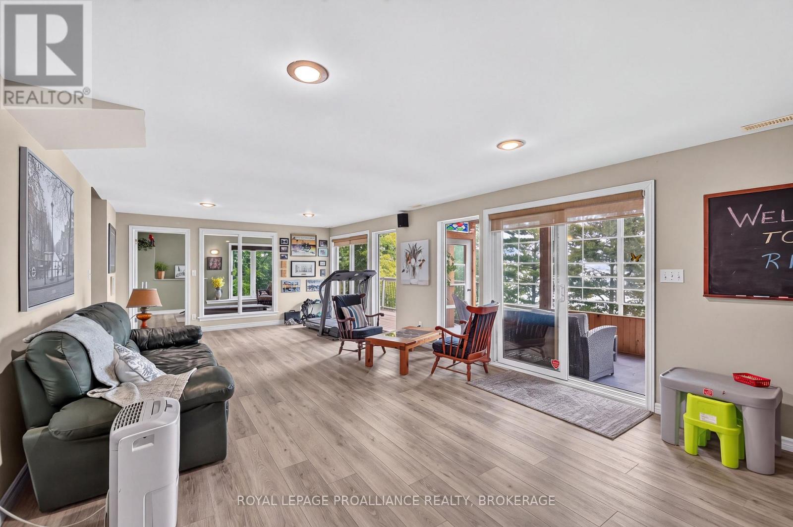 6 Vanston Road Property Photo 24