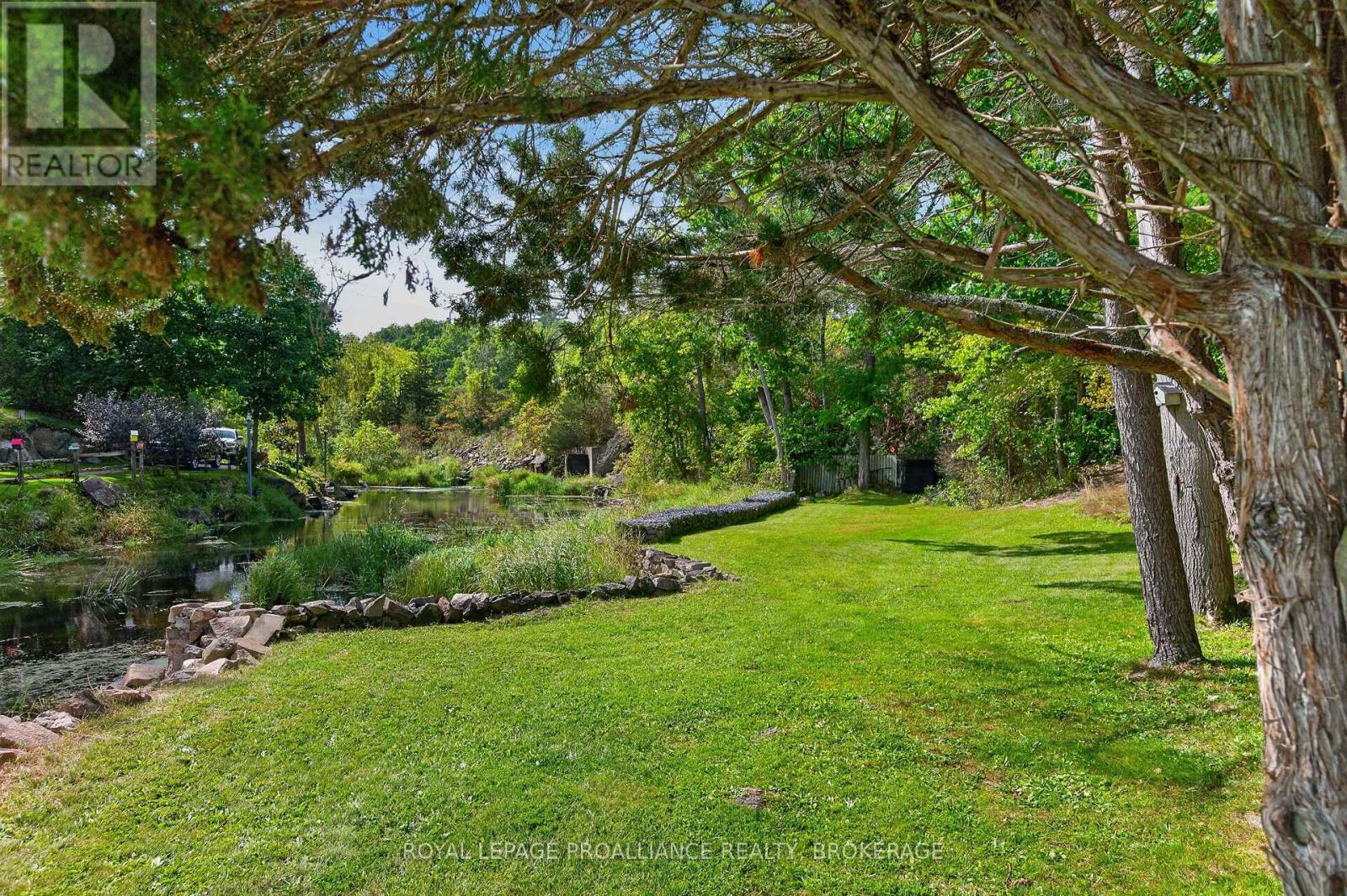6 Vanston Road Property Photo 44