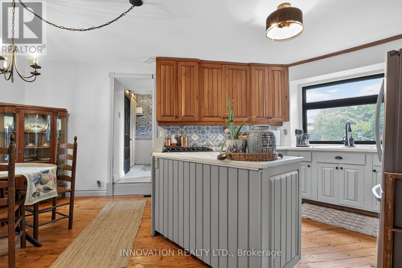 480 River Road Property Photo 10