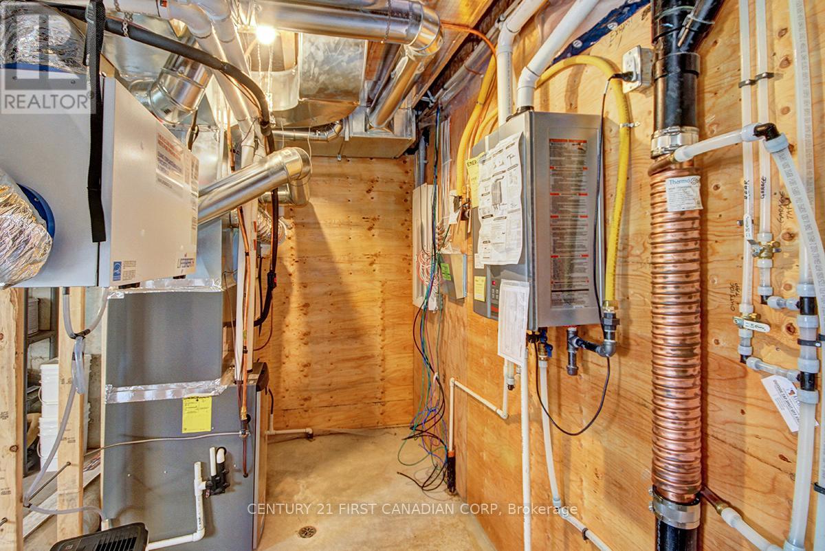 420 Old Wonderland Road Property Photo 24