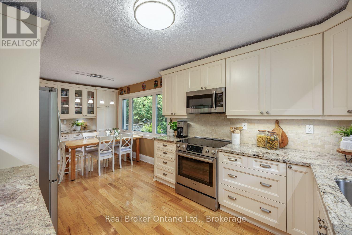 982 Porter Road Property Photo 11