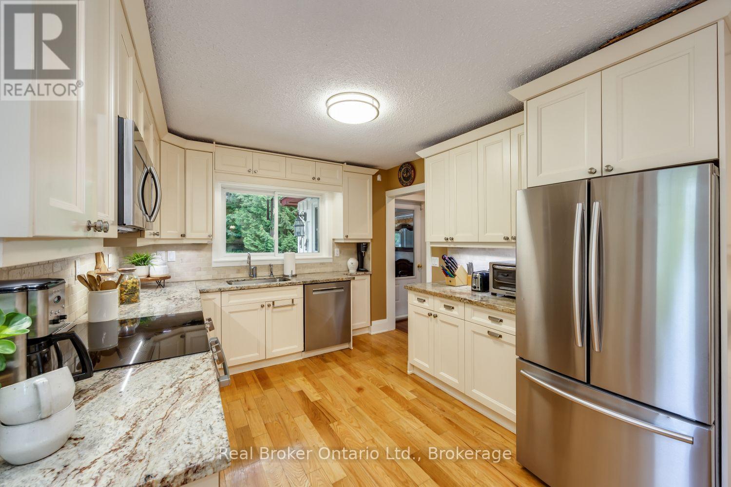 982 Porter Road Property Photo 12